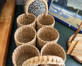 Wicker Drink Carrier
