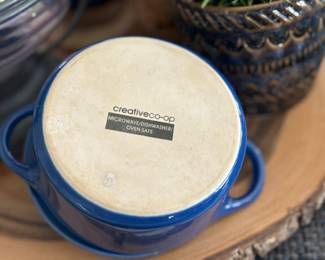 Creative Co-op Blue Stoneware Lidded Mini Baker