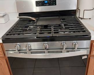 High End Gas Whirlpool Stove