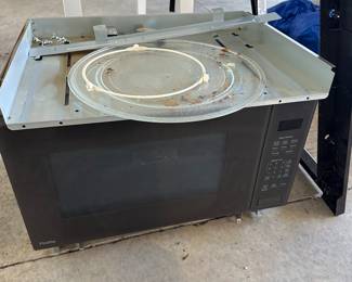 Beautiful Monogram 6 burner stove available along with matching monogram dishwasher