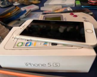 Apple iPhone 5S smartphone with original box
