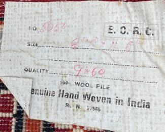 Oriental Style Rug - Hand Woven in India 
	100% Wool (11.6 x 8.7) 