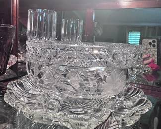 JG Durand Calliope Crystal Bowl 6+ lb weight
Made in France
$ 40 obo