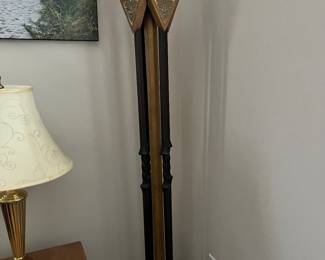 Torchier lamp