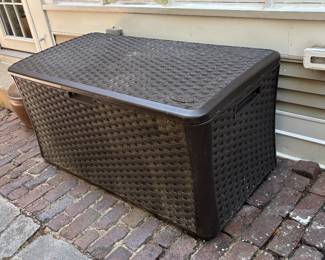 Lockable Outdoor Storage compartment