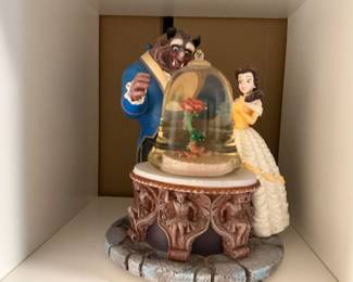Disney Store Beauty and the Beast Enchanted Rose Musical Snow Globe Statue