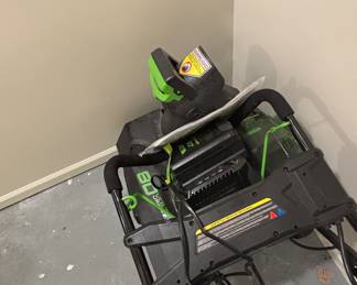Greenworks 80V 20" Brushless Single-Stage Push Snow Blower with 2.0AH Battery & Charger 2600402