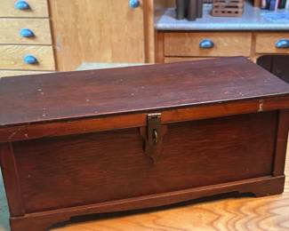 Antique Small Wooden Box!