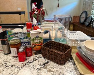 Misc kitchen items
