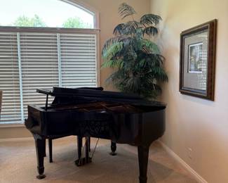 YOUNG CHANG Baby Grand Piano