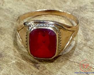 10kt Yellow Gold Ring with Faux Ruby