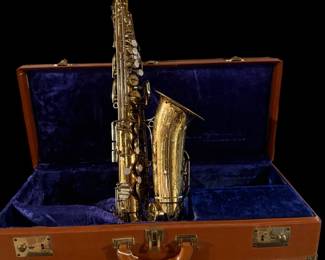 1960's MARTIN Magna Alto Saxaphone in Original Case