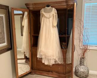 BERNHARDT Athena 3 Armoire