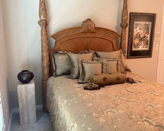 BERNHARDT Athena Post Bed