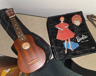 Stringless Ukulele and vintage Barbie carry case 