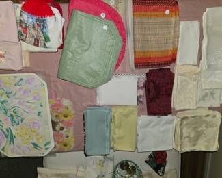 Placemats and napkins