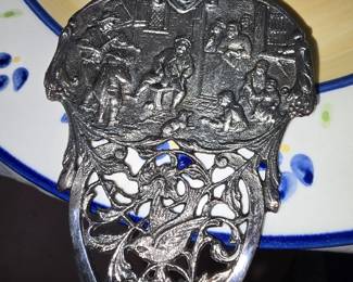 German cake server