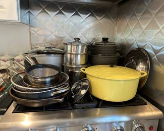 Pots & Pans, Large Le Creuset Dutch Oven