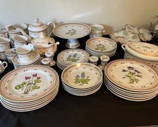GEORGES BRIARD SET OF VICTORIAN GARDEN