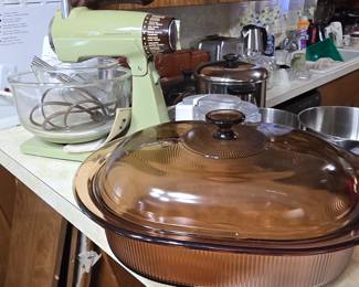 Vintage Mixmaster - Casserole Dish