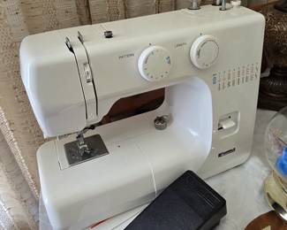 House and Garage Full! Kenmore Sewing Machine