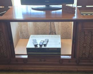 Midcentury Entertainment Stereo System
