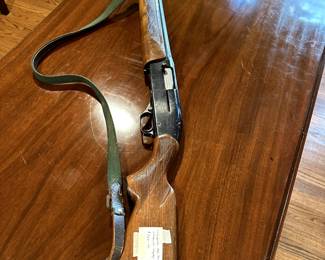 Left handed Winchester Model 1400 MK II 12 guage shotgun