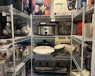 Many small kitchen appliances