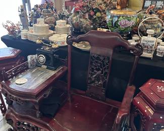 Asian telephone seat