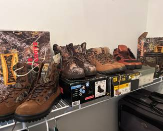 Mens shoes 8 1/2-9 1/2