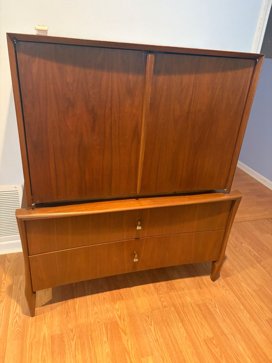 DREXEL MCM bedroom set