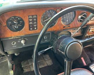Silver Spur Rolls Royce 1982 