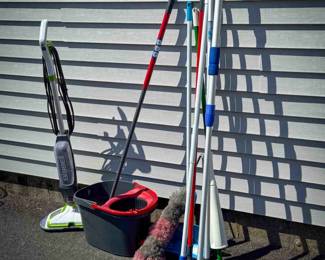 Brooms & Mops & Cleaning Tools