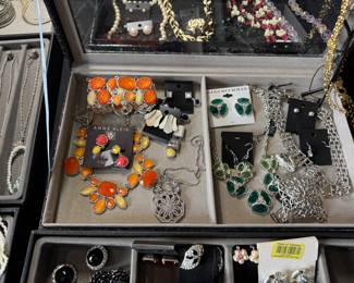 Great selection of costume jewelry!