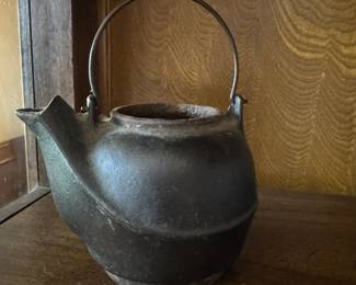Vintage Asian cast iron tea kettle (Tetsubin) circa early 1900's - great for a country kitchen/ cottage core look
