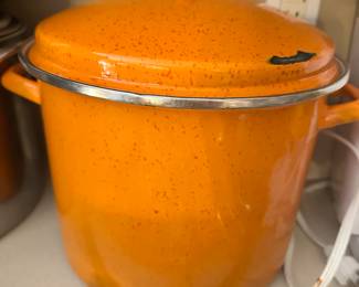 orange stock pot