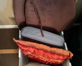 decorative pillows