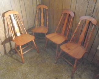 set of kitchen chairs