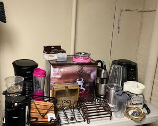 Kuerig coffee maker , air fryer , nutri bullet 