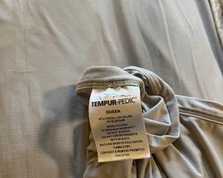 Temper pedic sheets /matress protectors (new) 