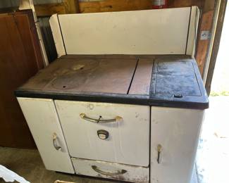 Renown porcelain stove