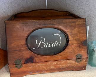Bread box