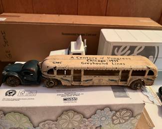 Toy truck