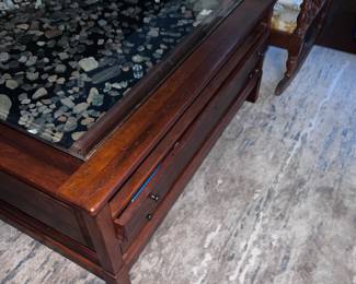 Great display coffee table