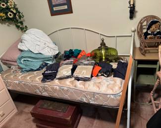 Twin Trundle bed