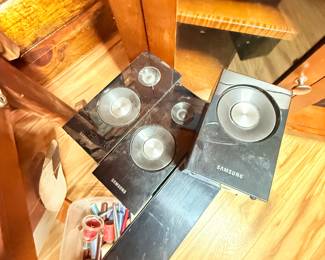 Samsung Surround Sound Speaker System