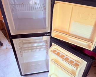 Franklin Chef Mini Refrigerator and Freezer 