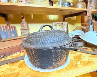 Hammered Cast Iron Dutch Oven