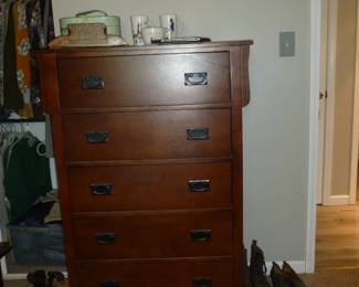 Chest of drawers (top drawer needs underneath slide)