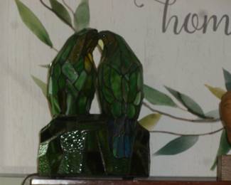 Art Glass Parrots Lamp